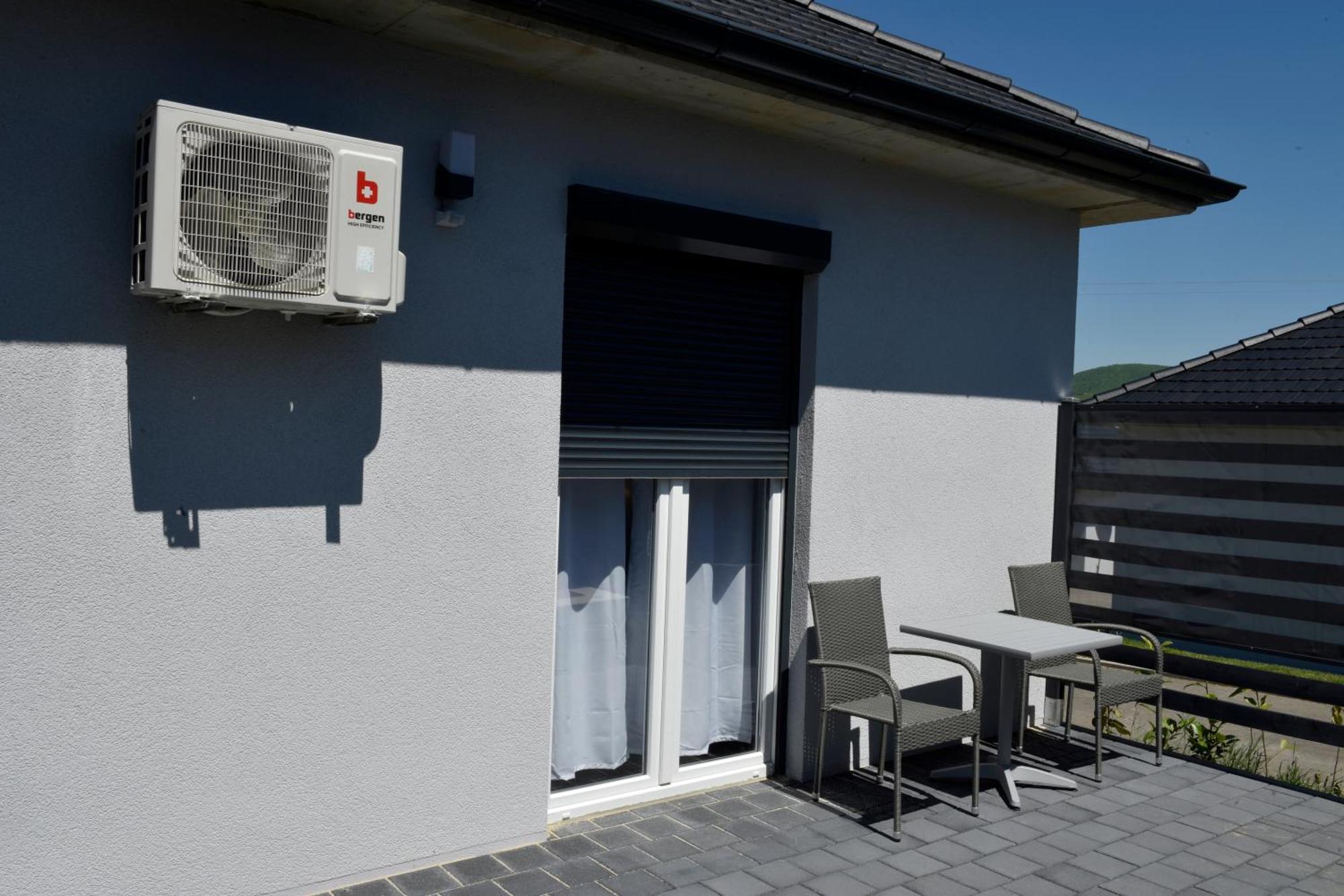 Apartmani I Bungalovi Trojka Banja Luka Quarto foto